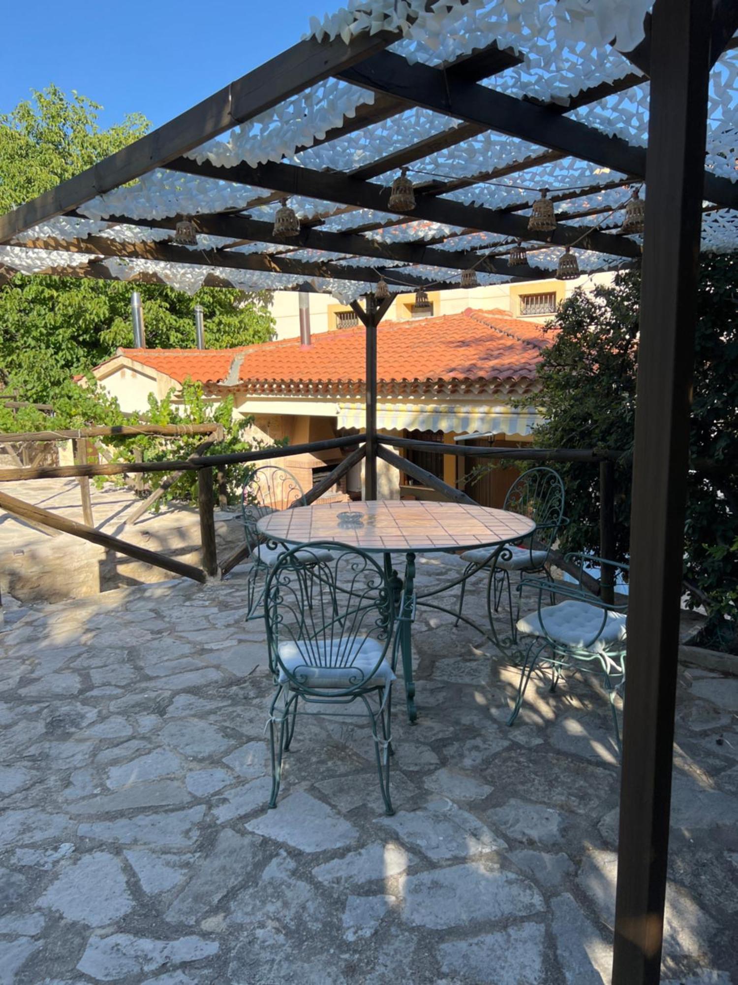 Apartamentos Los Parrales Villalba de la Sierra Eksteriør bilde